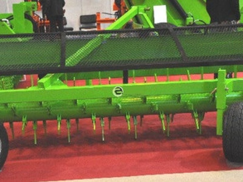 Sonstige Bodenbearbeitungsgeräte типа Conpexim Steinrechen 3 m--NEU, Neumaschine в Apetlon (Фотография 1)