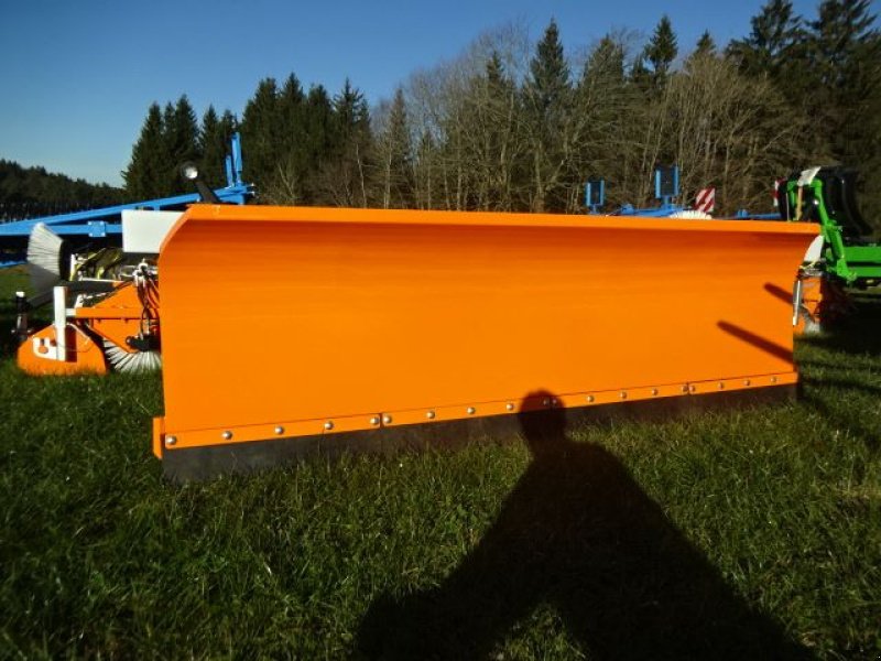 Schneepflug типа M&H Schneeschild 3 Meter SP -  Hydraulisch schwenkbar- mit Anfahrsicherung, Neumaschine в Neureichenau (Фотография 1)